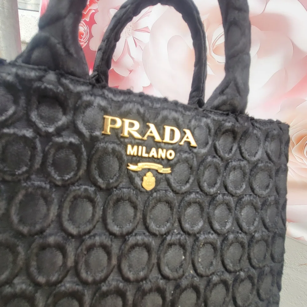 Prada Black Quilted Handbag - Picture 10 of 16